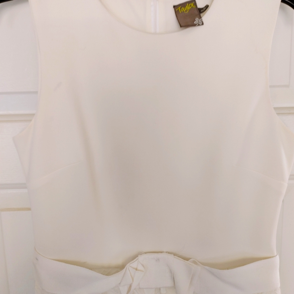 Taylor Off White Size 8 dress